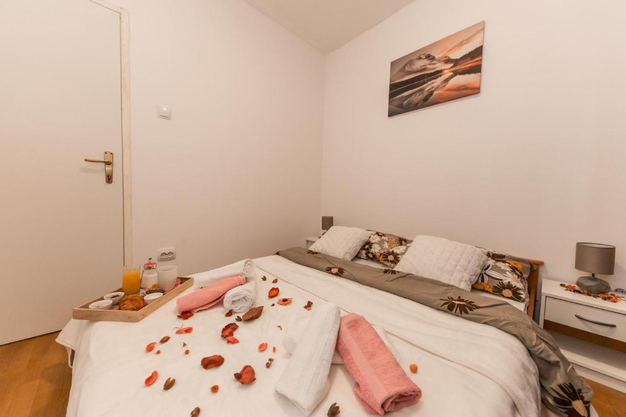 Apartments Vukman Trogir Exterior photo
