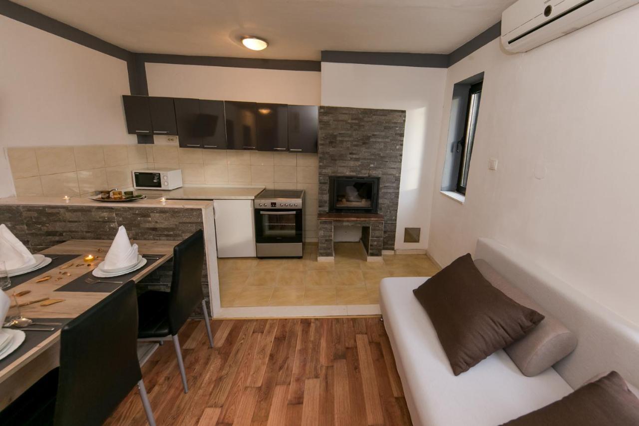 Apartments Vukman Trogir Exterior photo